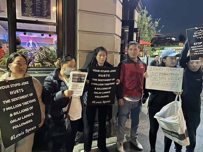 A South Melbourne pub has been attended by members of the Buddhist community to protest a comedian’s joke about the Dalai Lama., , , Lewis Spears, a guest comedian at the Rubber Chicken pub, recently made a joke about the Dalai Lama’s scandal where he asked a small child to suck his tongue., , Picture: Grace Baldwin