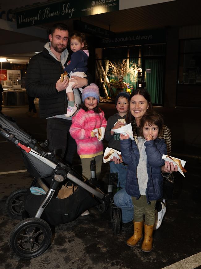 MELBOURNE, AUSTRALIA - JULY 26 2024 Ben, Mary, Veronica, Patrick, Catherine and Tayla Attend the Gippsland SnowFest held in Warragul. Picture: Brendan Beckett