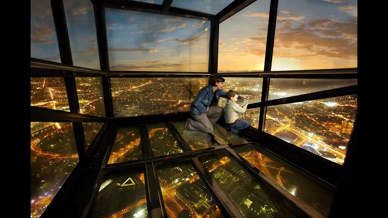 Enjoy the best view of Melbourne at Eureka Skydeck 88. Image: Backpacker Deals.