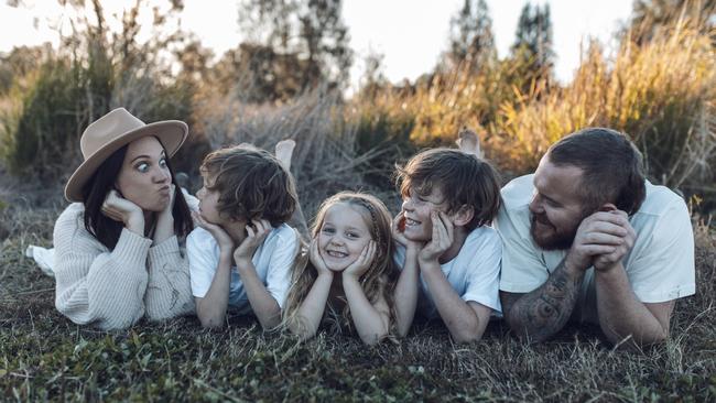 Stevie Smith and Joel Hayward with their children Kade (7), Zarli (4), and Ryliy (10). . Picture - Hannah Louise Photography.