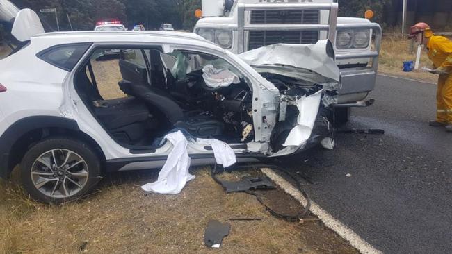 Cape Otway Road car crash: Police investigate crash involving ...