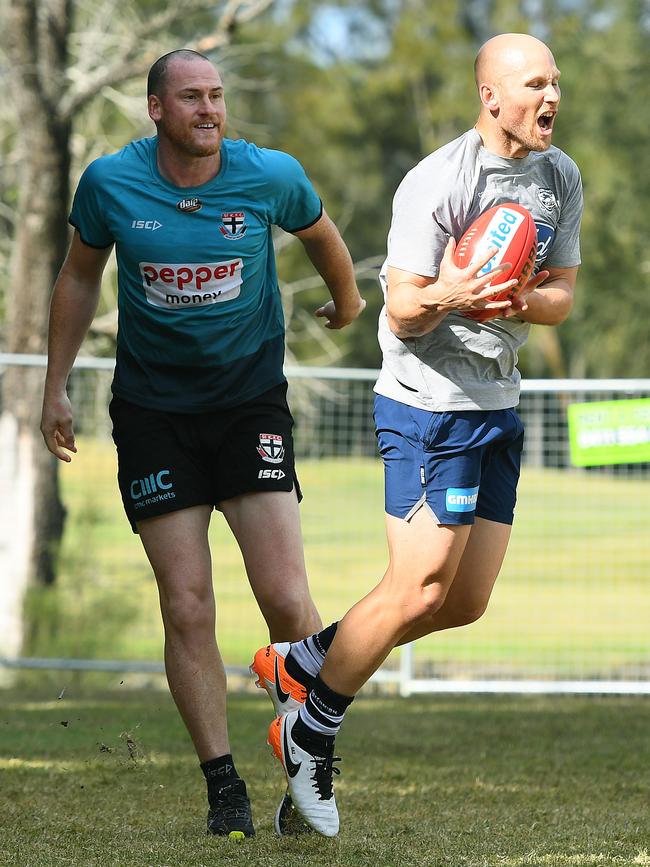 Gary Ablett and Jarryd Roughead fought it out in an entertaining training session inside the Gold Coast mini hub. Picture: Getty Images