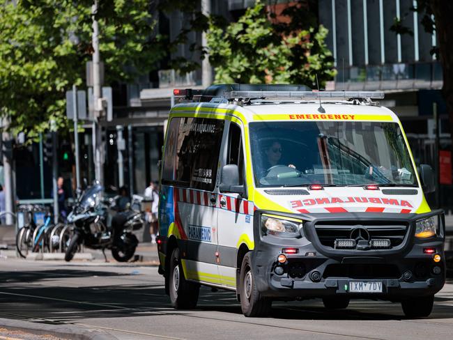 MELBOURNE, AUSTRALIA - NewsWire 16th October 2024. Pictured:  Emergency Services stock. Ambulance on William street in the city centre. Picture: NewsWire/Nadir Kinani