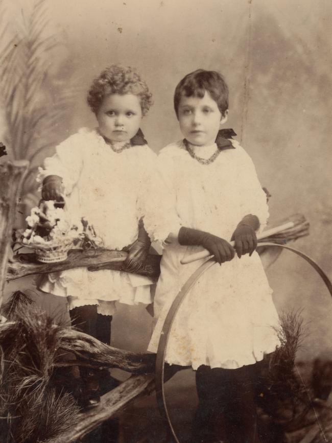 Martha Needle's children May and Elsie.