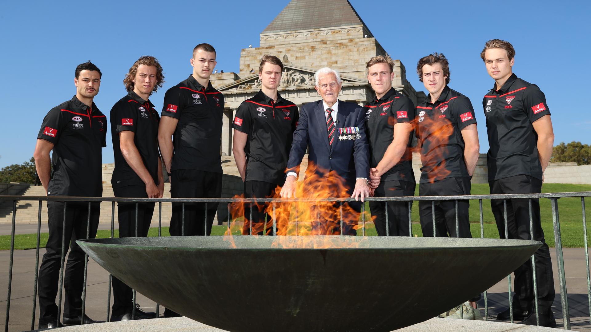 Essendon Players With War Vet