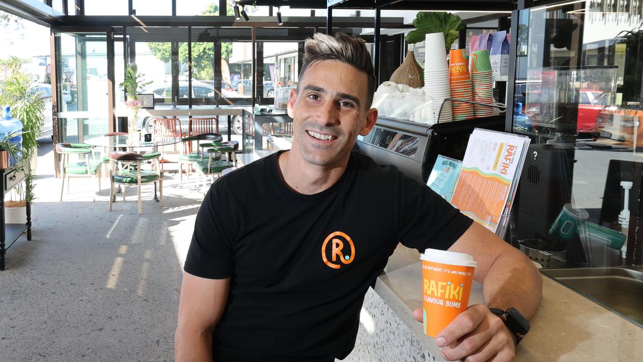Smash burgers, famous toasties: New go-to cafe in Mermaid Beach