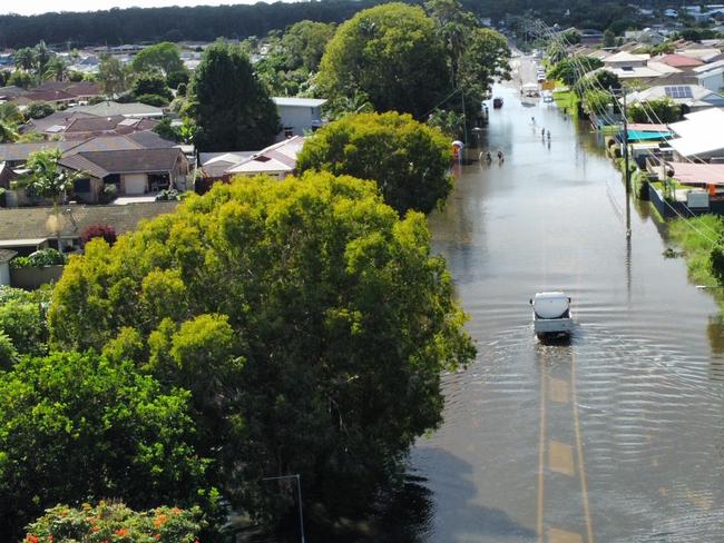 Carrs Dr at Yamba during the 2022 floods.