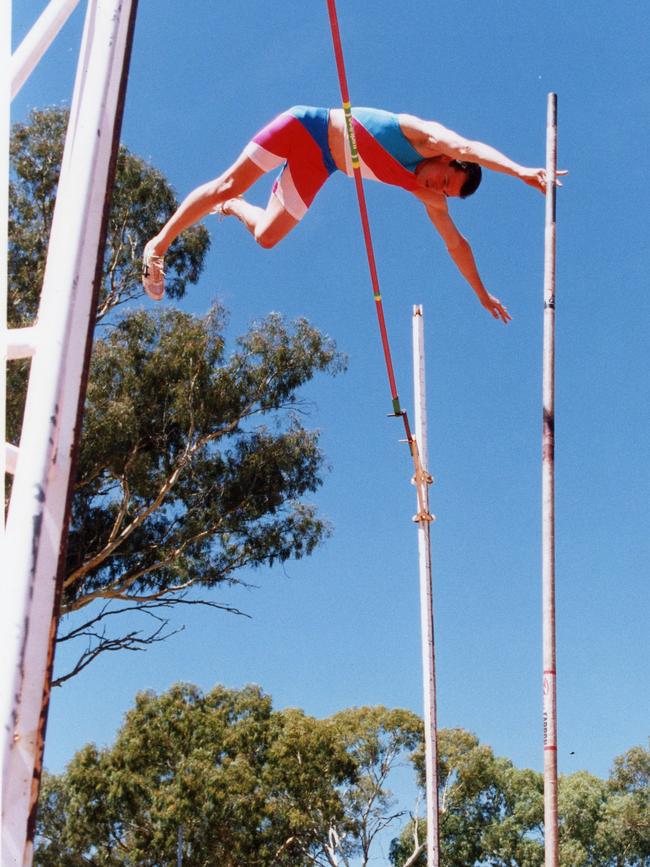 SA pole vaulter Adam Steinhardt vaulting during training, 20 Feb 1994.