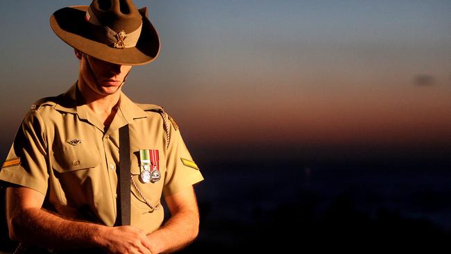 Anzac Dawn Service at Pt Danger. Picture: Alison Wynd