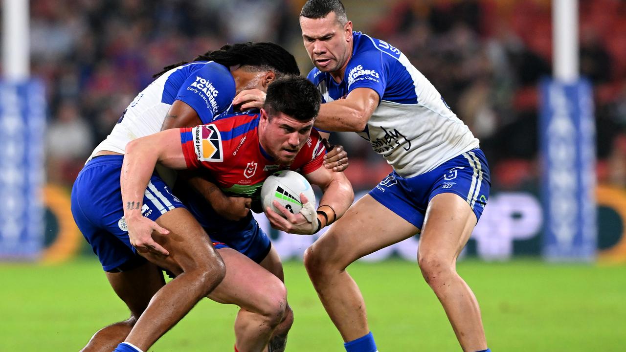 Bradman Best charges into the Bulldogs’ defence. Picture: Bradley Kanaris/Getty Images