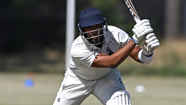 Stefon King batting for Sydenham-Hillside. Picture: Andy Brownbill