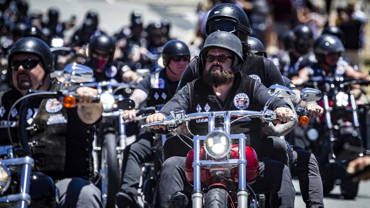 Rebels bikie run Wodonga to Melbourne via Bendigo: Police monitor ...