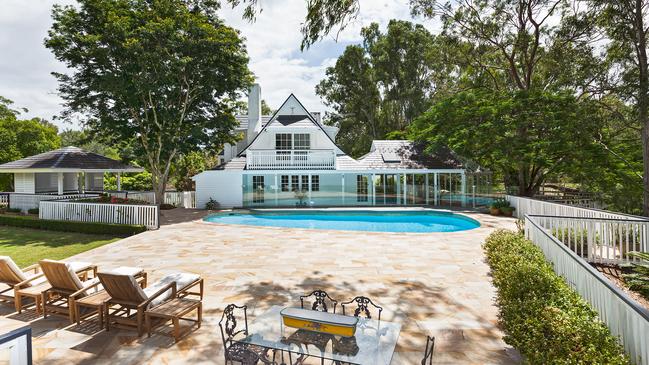 The Moggill property owned by Terry Peabody in 2018 when it was up for sale.