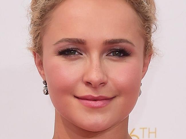 Hayden Panettiere arrives on the red carpet for the 66th Emmy Awards, August 25, 2014 at Nokia Theatre in Los Angeles, California. AFP PHOTO / Frederic J. Brown