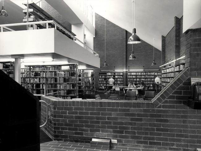 Mona Vale Library in 1972. Picture Northern Beaches Library