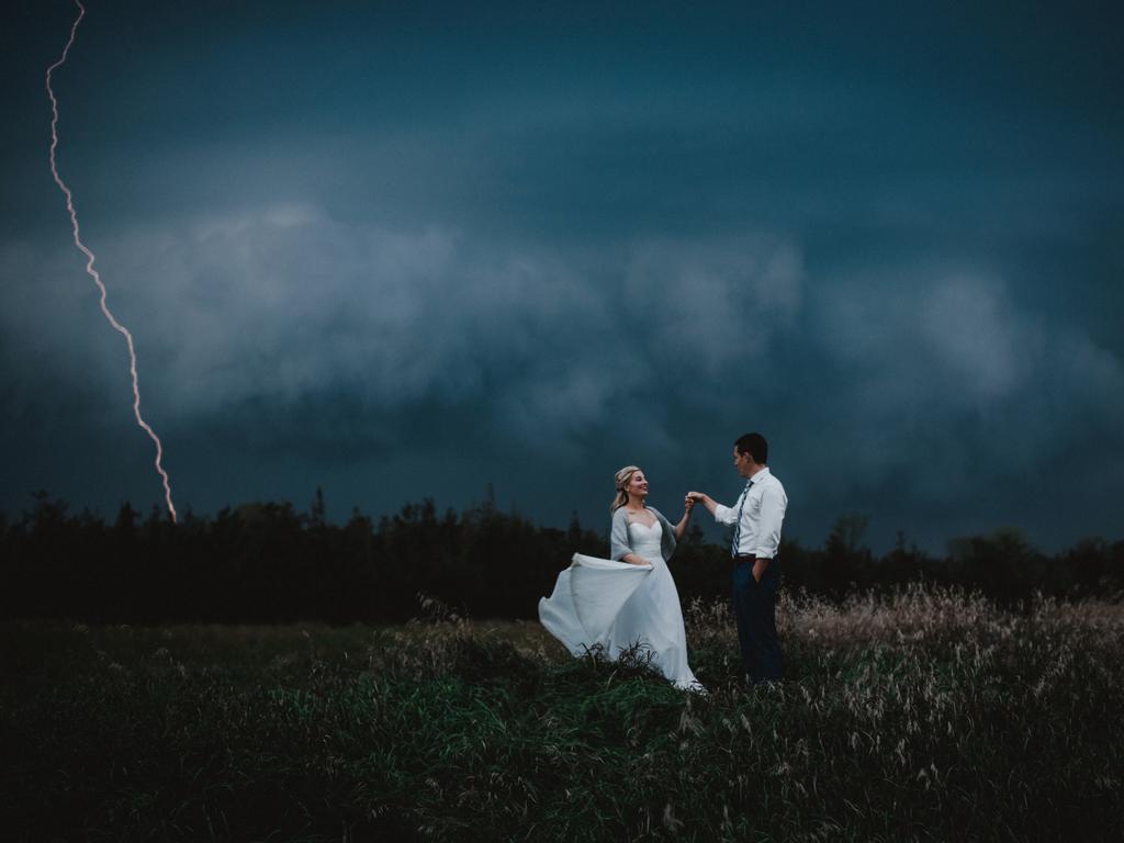 The Top 50 Wedding Photos of 2016 Curated by Junebug Weddings. Nearly 9,000 photos were submitted by photographers from 50 different countries to produce this year’s stunning collection of 50 images. Tara Lilly - Tara Lilly Photography