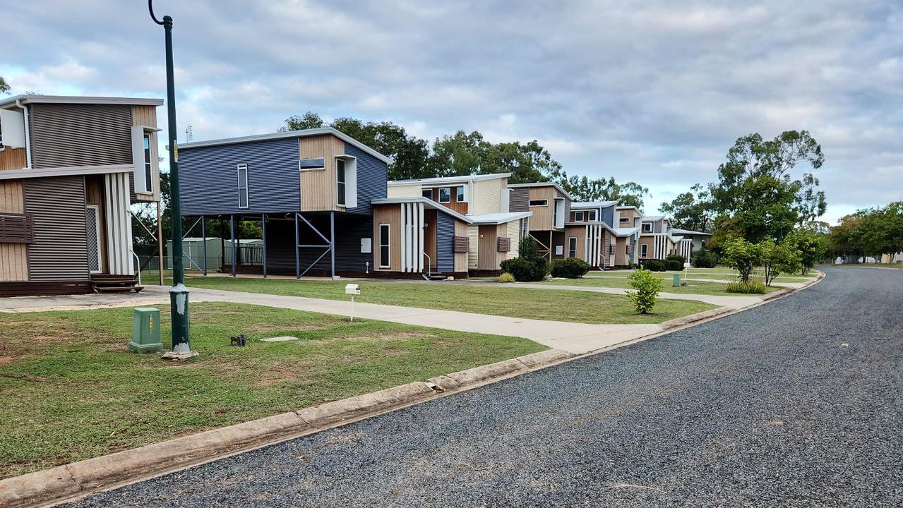 Empty homes in Glenden.