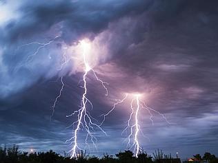 lightning strike at Normanton in far north Queensland kills man | The  Courier Mail