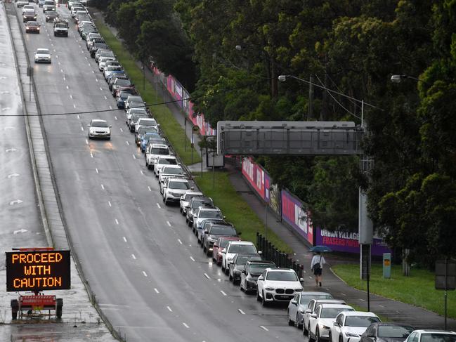 The car queue for Covid-19 PCR tests at a clinic at North Ryde in December 2021. Picture: AAP