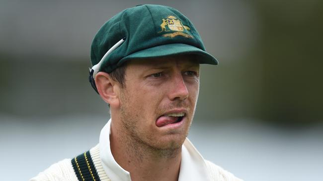 Australian bowler James Pattinson looks on following a bowling spell on day 4 of the second Test Match between Australia and New Zealand at the Hagley Oval in Christchurch, Tuesday, Feb. 23, 2016. (AAP Image/Dave Hunt) NO ARCHIVING, EDITORIAL USE ONLY, IMAGES TO BE USED FOR NEWS REPORTING PURPOSES ONLY, NO COMMERCIAL USE WHATSOEVER, NO USE IN BOOKS WITHOUT PRIOR WRITTEN CONSENT FROM AAP