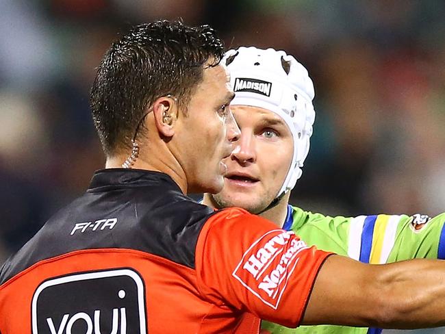 CANBERRA, AUSTRALIA - JUNE 08:  Jarrod Croker of the Raiders questions a decision with referee Henry Perenara during the round 14 NRL match between the Canberra Raiders and the Penrith Panthers at GIO Stadium on June 8, 2018 in Canberra, Australia.  (Photo by Mark Nolan/Getty Images)