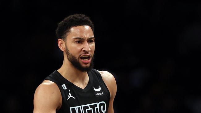 NEW YORK, NEW YORK - DECEMBER 09: Ben Simmons #10 of the Brooklyn Nets controls the ball during the game against the Atlanta Hawks at Barclays Center on December 09, 2022 in New York City. Jamie Squire/Getty Images/AFP (Photo by JAMIE SQUIRE / GETTY IMAGES NORTH AMERICA / Getty Images via AFP)