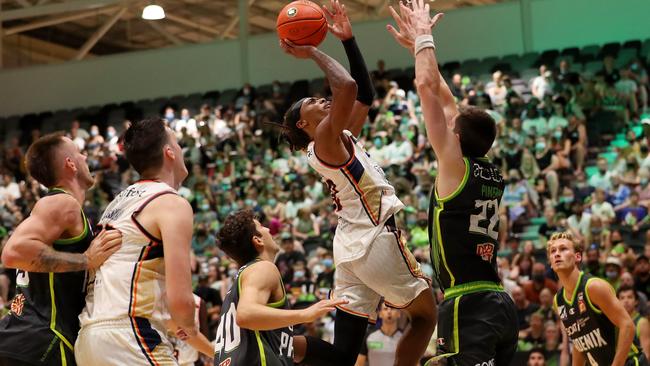 Tahjere Mccall of the Taipans drives to the basket. (Photo by Kelly Defina/Getty Images)