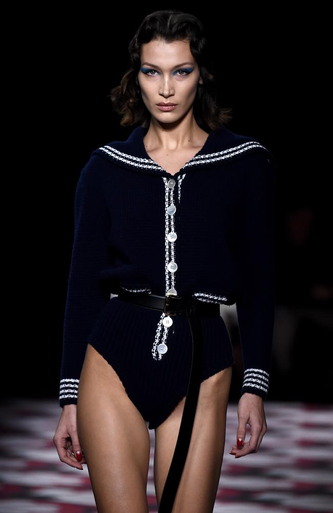 Bella Hadid Sat Front Row At Louis Vuitton In Low Rise Jeans At Men's Paris  Fashion Week