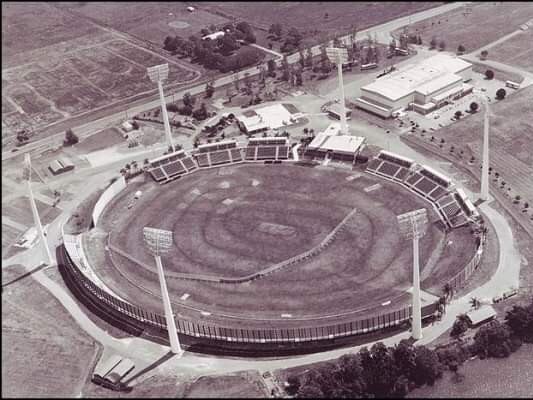 Carrara Oval in 1989.