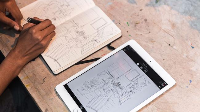 Smart: draw or write on the paper, and it’s replicated on your device in real time