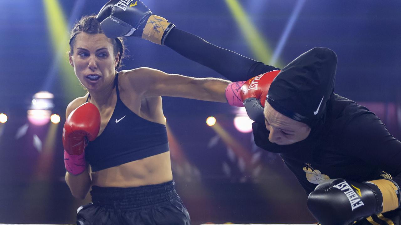 Malakay Moukyaber and Katie McLaren fight. Photo by Mark Evans/Getty Images
