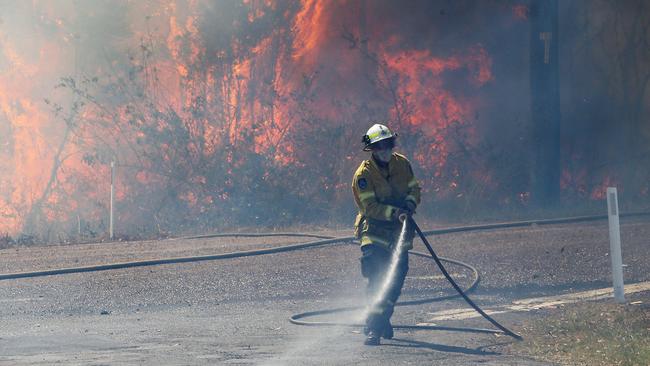 Police are investigating whether an out of control bushfire at North Rothbury, north of Cessnock, was deliberately lit. Picture: Peter Lorimer.