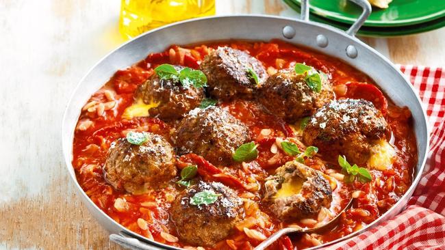 One-pan mozzarella meatball bake