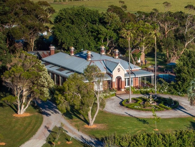 Iconic Tullaree estate up for sale