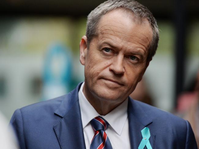 Leader of the Opposition Bill Shorten at a press conference after meeting ovarian cancer survivors and their families at the Queen Victoria Women's Centre, as part of the 2016 election campaign in the federal seat of Melbourne, in Melbourne, Wednesday, May 25, 2016. Mr Shorten is in Melbourne to make an $8 million pledge to fund ovarian cancer research. (AAP Image/Mick Tsikas) NO ARCHIVING