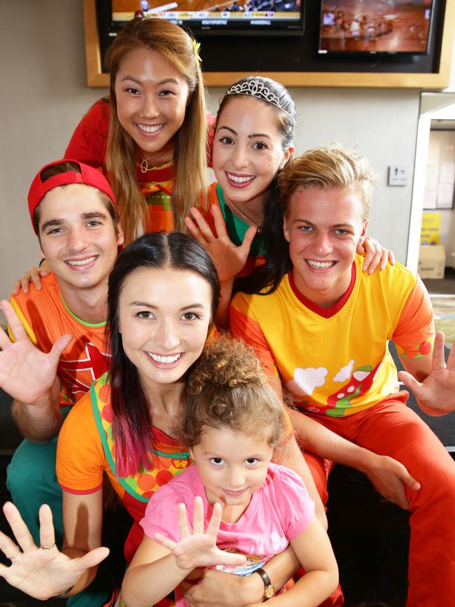 Tanika Anderson (front) as a Hi-5 member.