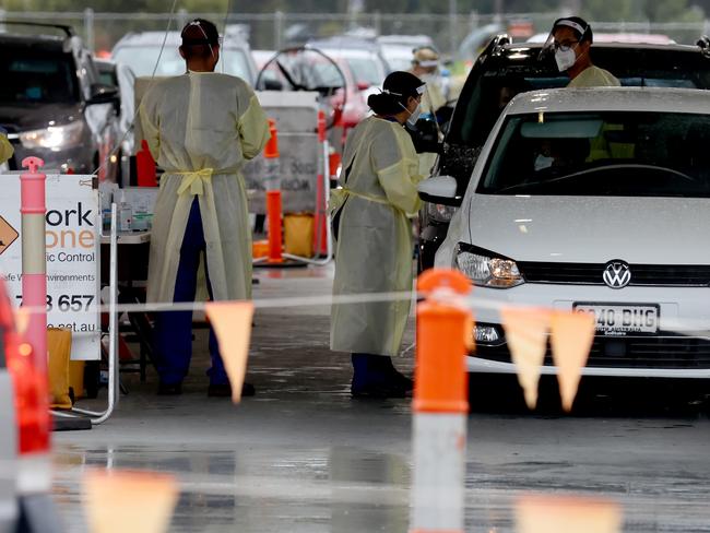 ADELAIDE, AUSTRALIA - NewsWire Photos March 16 2022:  Victoria Park testing station in Adelaide after SA recorded 3000 cases , which is 1000 increase on previous days . Picture: NCA NewsWire / Kelly Barnes