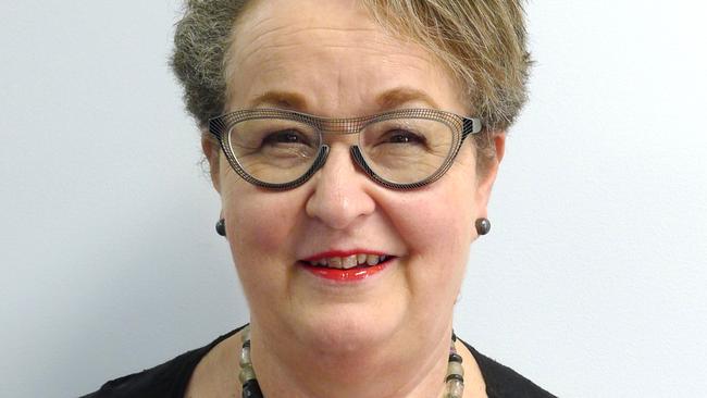 Jane Fisher, from a women's health research centre, says better guidelines are needed to help keep mums on track.