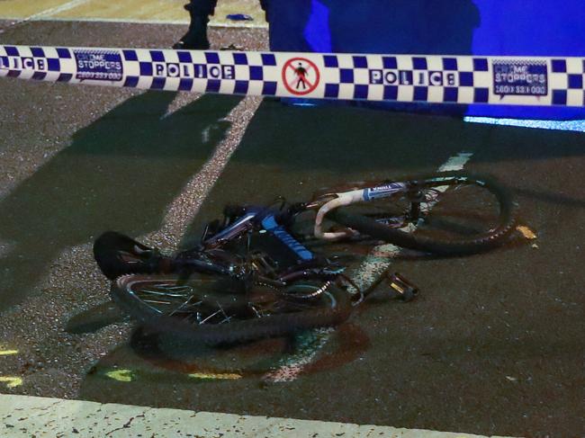 Police at a crime scene, on the corner of Cleveland St, and Chalmers St, Surry Hills, where a delivery driver has died in a crash, tonight.Picture:Justin Lloyd.