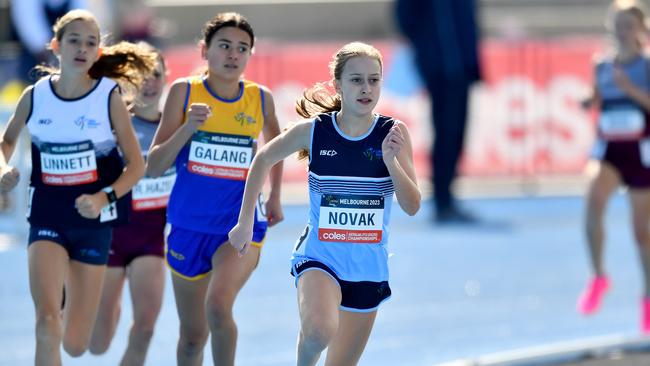 Siena Novak (NSW) in the Girls U13 800m.