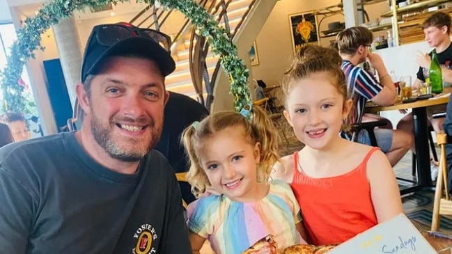 Irishman Billy Reeves and his two daughters Violet and Lottie. Photo: Supplied