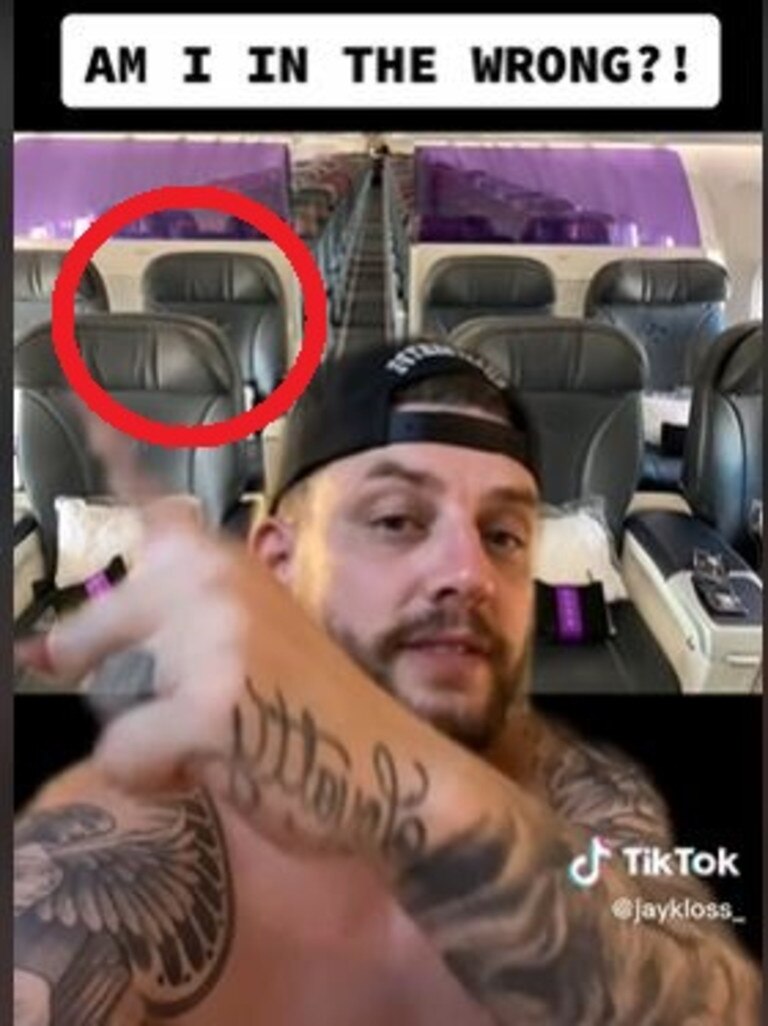 His girlfriend was seated next to the window, while the passenger was in the spot that’s circled. Picture: TikTok/jaykloss_