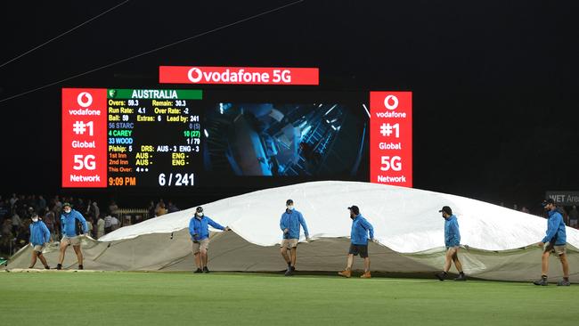 A familiar sight for cricket fans this summer. (Photo by Robert Cianflone/Getty Images)