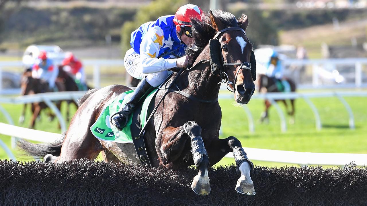 Duke flawless in Grand Annual domination