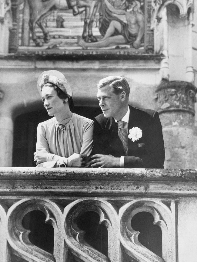 Edward with Wallis in Paris.