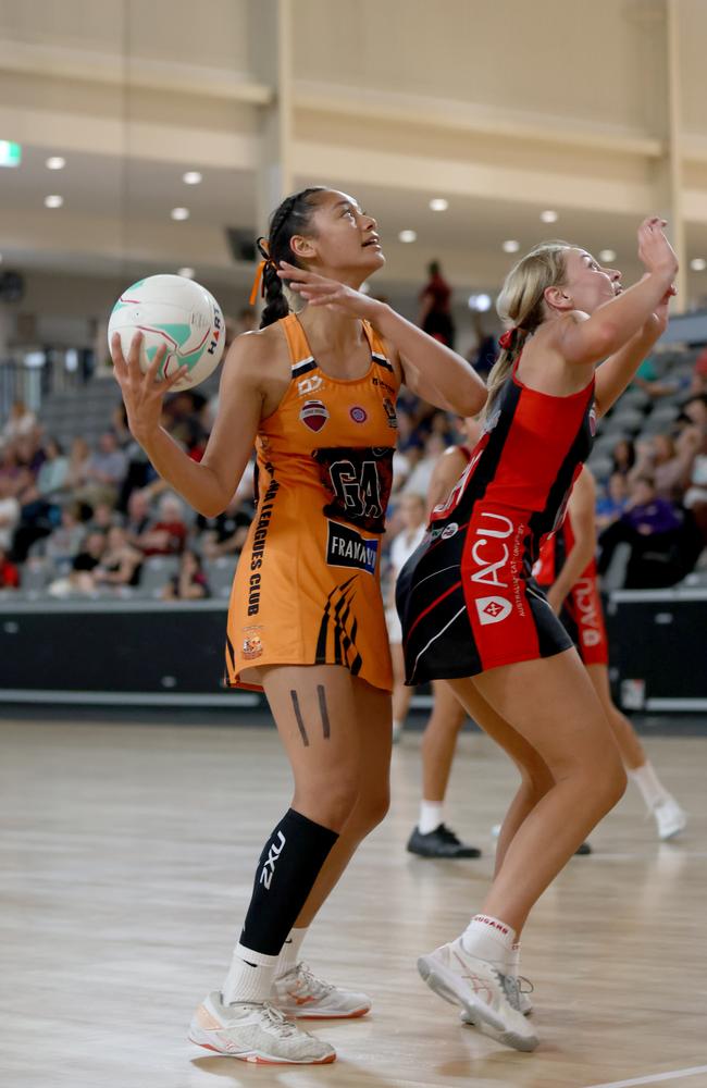 Tigers player Kaylee Tamala, playing in the Netball QLD u16 Grand Final, Nissan Arena Nathan, on Tuesday 20th September 2022 – Photo Steve Pohlner