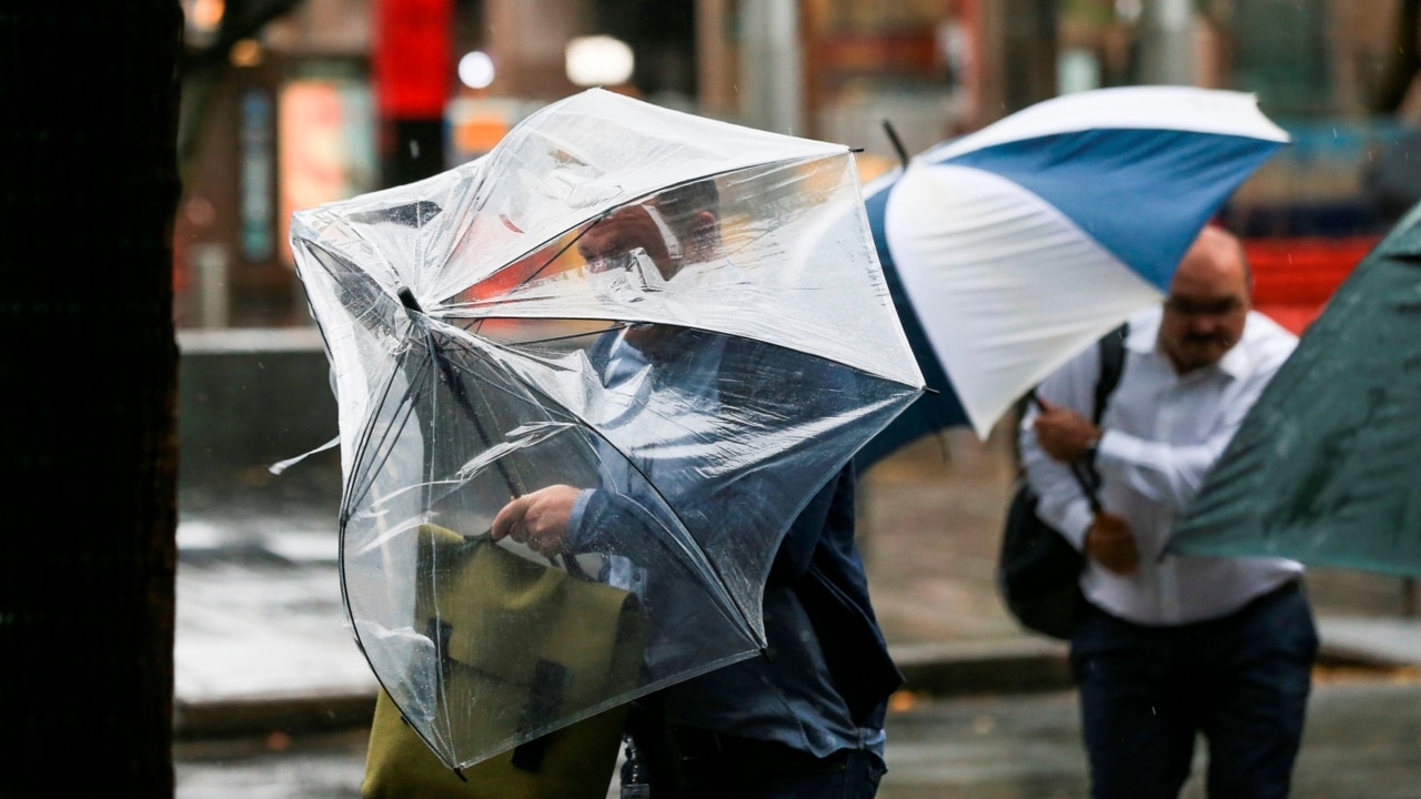 Wild weather to continue as Cyclone Owen weakens over Qld