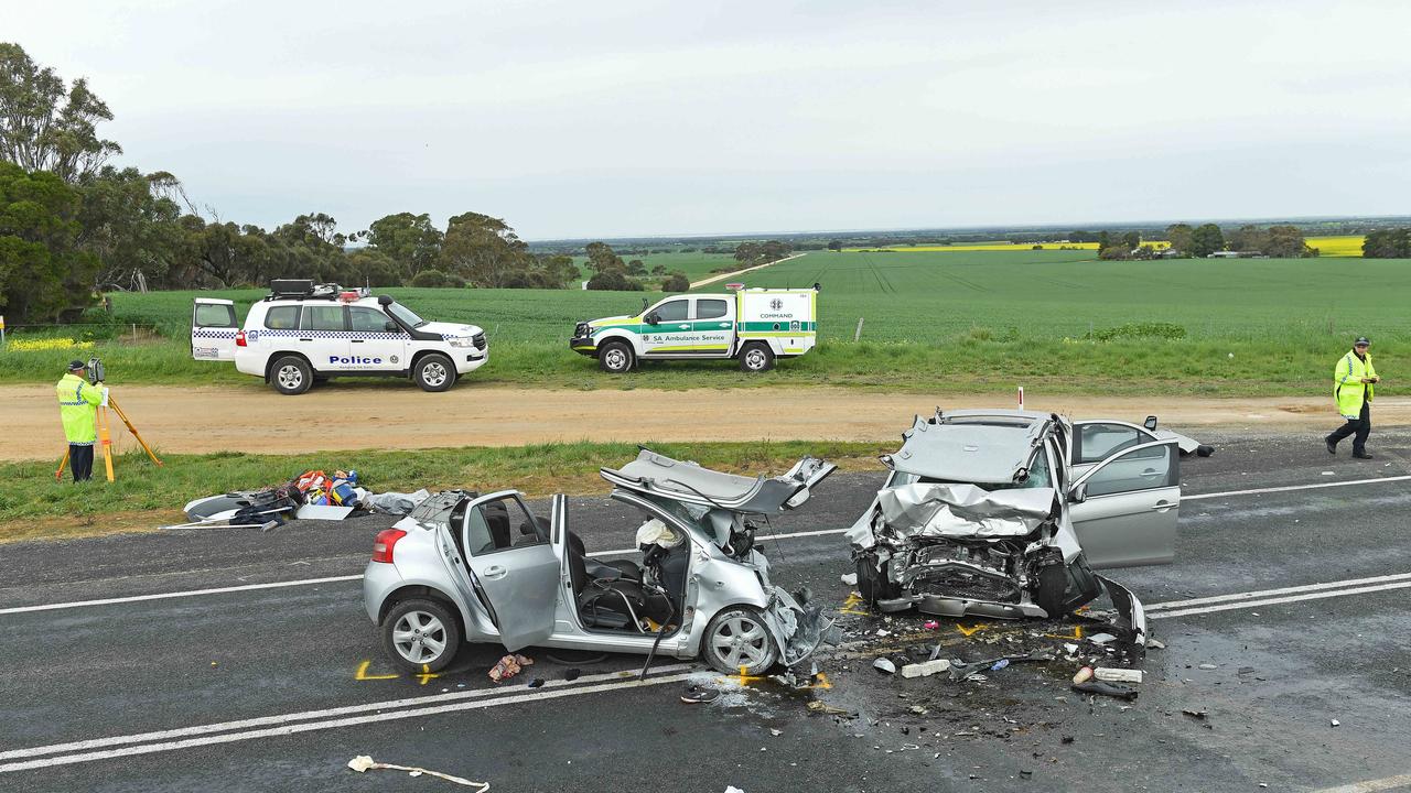 Sandergrove crash: Three critically injured in crash near Strathalbyn ...