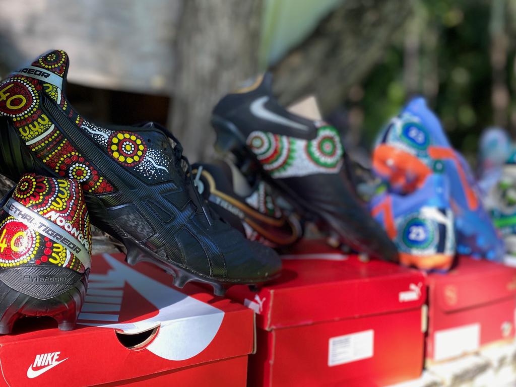 How Kirralee Costelloe designed 31 pairs of Carlton boots for AFL’s Sir 