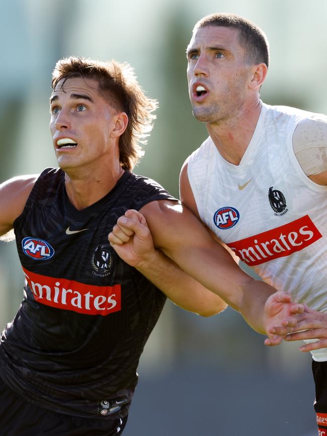 Former Port ruckman Brynn Teakle (left) training with Collingwood during pre-season. Picture: Dylan Burns/AFL Photos via Getty Images